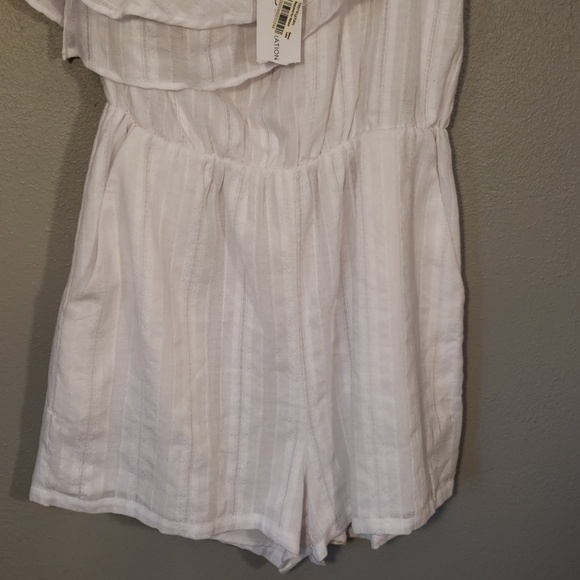 BCBGeneration Romper Pockets White One Shoulder - Picture 5 of 7